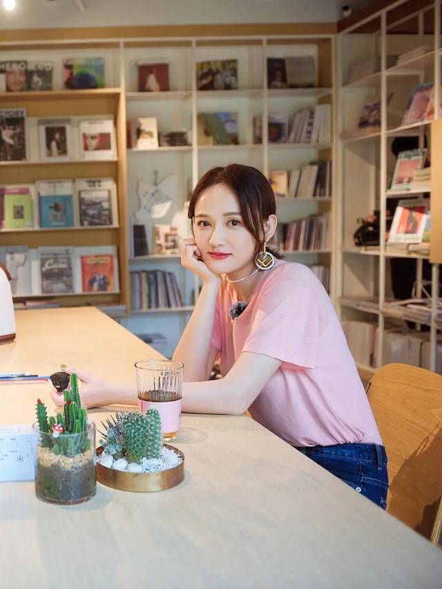  宋茜|鹿晗火锅涮葡萄、宋茜吃鱼眼、郑元畅吃手纸，明星们的菜单好奇怪