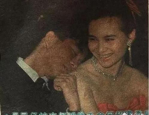 窦骁|被曝已和女友同居,他离豪门又近了一步?