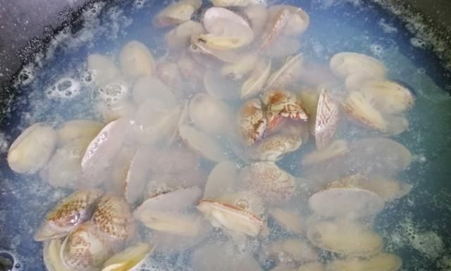  块钱|三伏天，宁可少吃猪肉，也要多喝此汤，清热解暑，才16块钱一斤