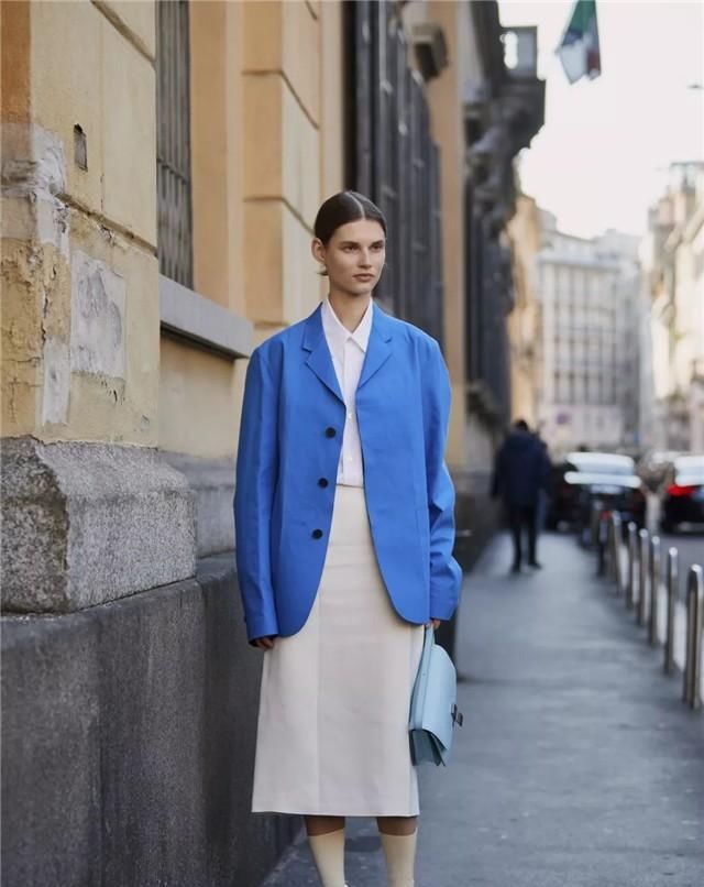  西装|买什么西装不容易过时？这“5个”款式很经典，时髦洋气又百搭