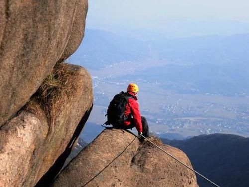  赔偿|我国最“贵”的景区，被人钉入26颗岩钉，三年后赔偿600万！