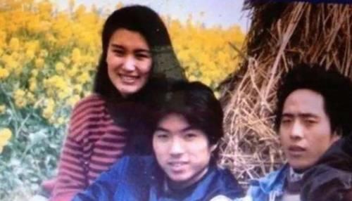  同桌|当年让高晓松写下《同桌的你》的女同桌有多美？看了照片被惊艳到