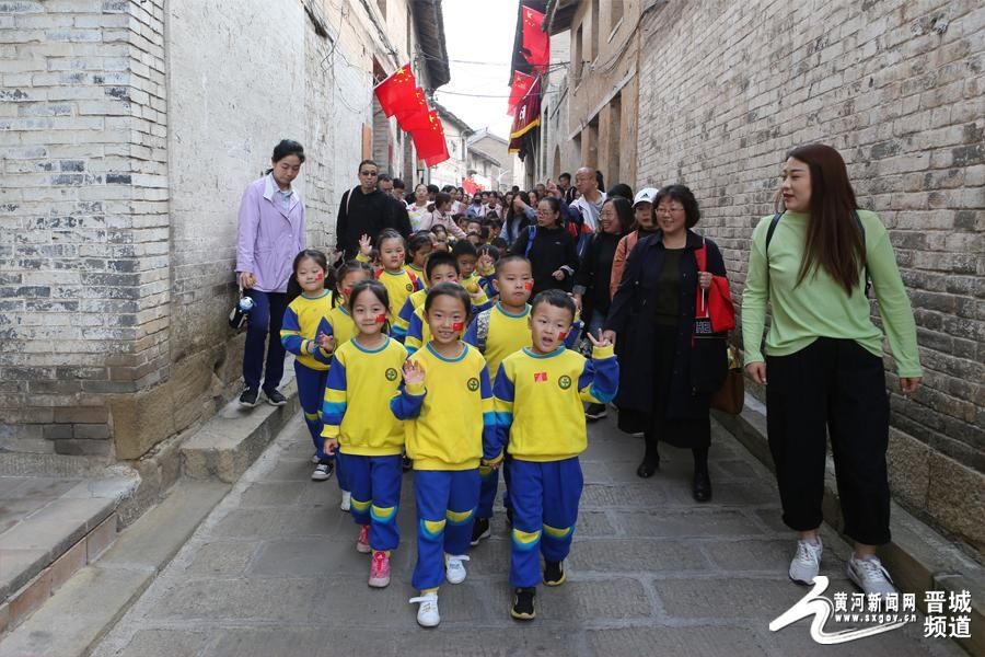 诗意|诗意中秋·艺术良户“兴高杯”中秋诗联大会举行