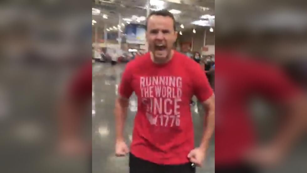  开市客超市|被提醒戴口罩，美佛罗里达州一男子在超市内愤怒大喊：我感觉自己受到了威胁！