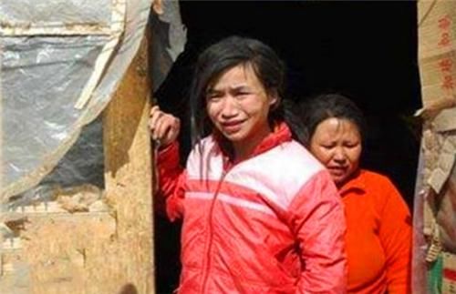 拐卖|16岁少女被拐后，被傻兄弟关窑洞17年，发现时已被折磨到精神失常
