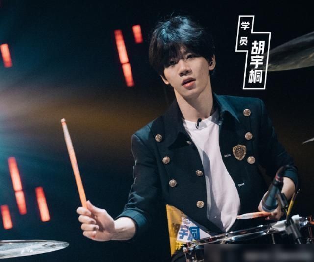  薛之谦|《明日之子4》：胡宇桐被节目组“虐”心脏病发，薛之谦成工具人