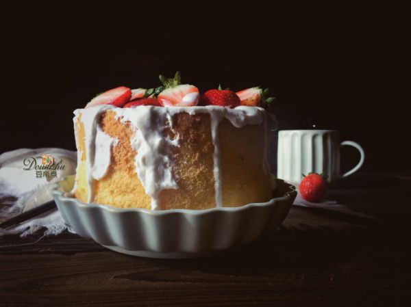  蛋糕|酸奶草莓戚风蛋糕