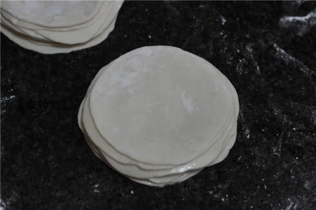  好吃|不煎不烙不油炸，孩子就爱此物，柔软劲道比纸薄，好吃不上火！
