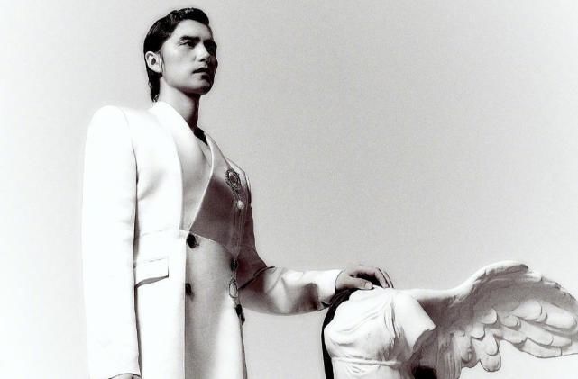  满满|阿云嘎《天天向上》新歌首唱！发布《不朽的》创作大赛，响应满满