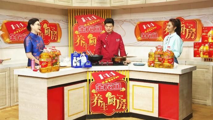 小梨盅|【养生厨房】今日菜品——《雪梨咕咾肉+小梨盅》