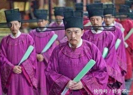 笏板|古代官员手拿板子上朝，这是干啥用的？清朝时却又不拿了？