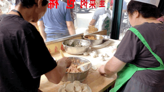  家包子|西安这家传了四代人的包子，每一笼出锅都要抢！