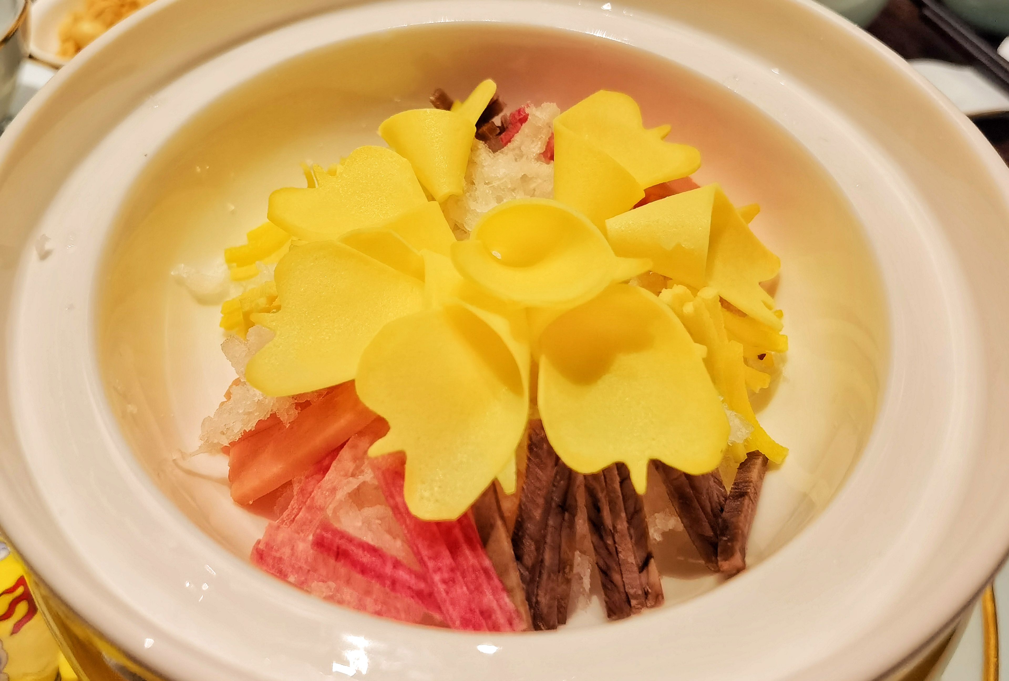 少不了|洛阳美食一大怪，当地人早起少不了荤汤，外地人表示真吃不来