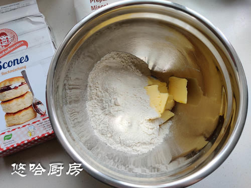 面包|3分钟成团,15分钟出炉,这款面包不用揉面,更不用揉出手套膜