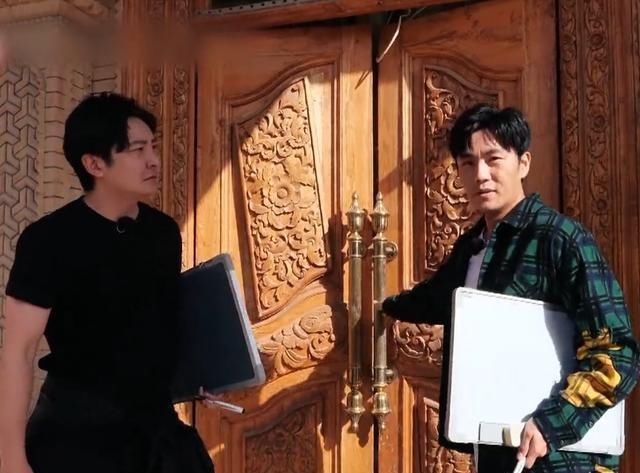  玩游戏|同样玩游戏，《极挑》导演组比《跑男》就是会玩！这个后路太机智