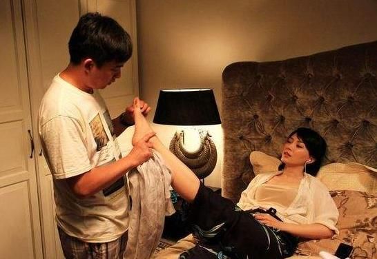 用来|拿养孩子的钱用来养老，首批丁克已经60岁，他们后悔了吗？