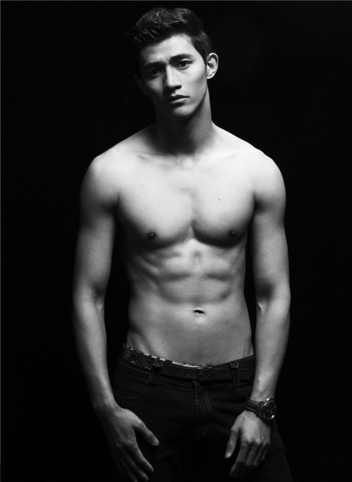  王俊凯|时隔四年与王俊凯再同框，李子峰完美演绎了什么叫真正的励志人生