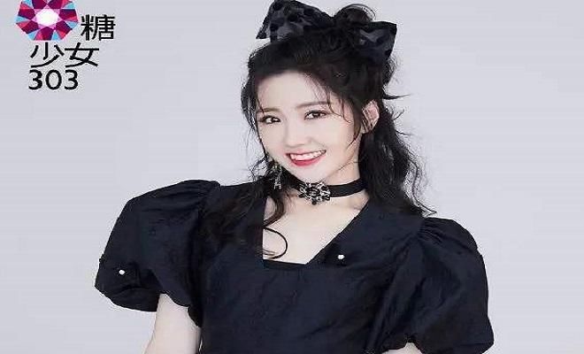  总决赛|硬糖少女303直播首秀，希林造型显学生气，原因原来的这个