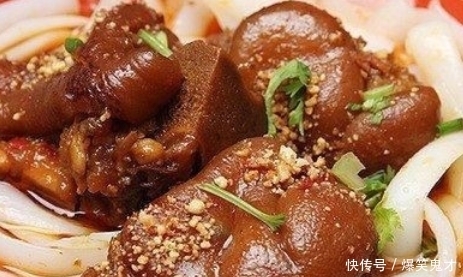 入口|看这爽爽的猪脚皮,咬一口满嘴飚汁,酥到入口即化,舔屏的节奏