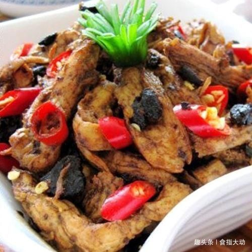  家人|香辣四溢的下酒好菜，家人闻着香味上桌，争相动筷，吃嗨了！