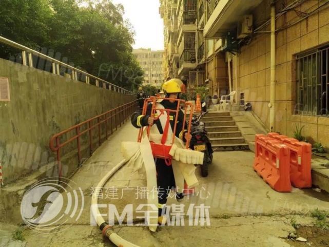  火灾|突发！福州市区一单元房火灾！消火栓没有一滴水流出来……