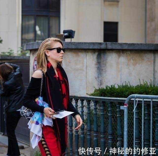 搭配|看到薄毛衣 裤装的搭配,终于明白会打扮自己的女人美得更出众