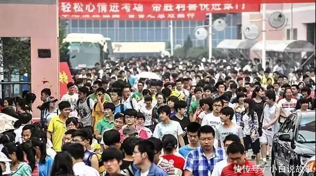  高考|用心良苦的爱：父亲租房车陪娃高考，八旬老人开残疾车送孙女赶考