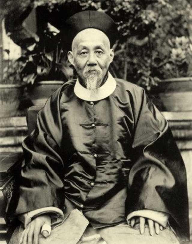 连升|张之洞为何被慈禧连升四级,原来张之洞与慈禧有种特殊关系