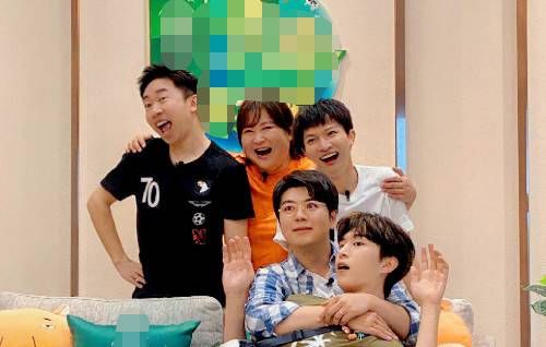  镜头|《青春环游记》迎最没存在感嘉宾，独自站在旁边没人理，镜头都会自动忽视