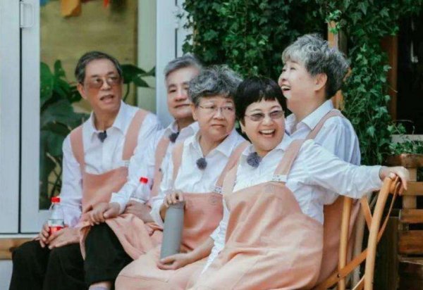  画面|《忘不了餐厅》第二季开播，画面出现高以翔，六个大字引热议！