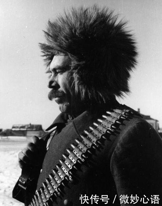 伏尔加河|那群没有东归的土尔扈特人｜大象公会