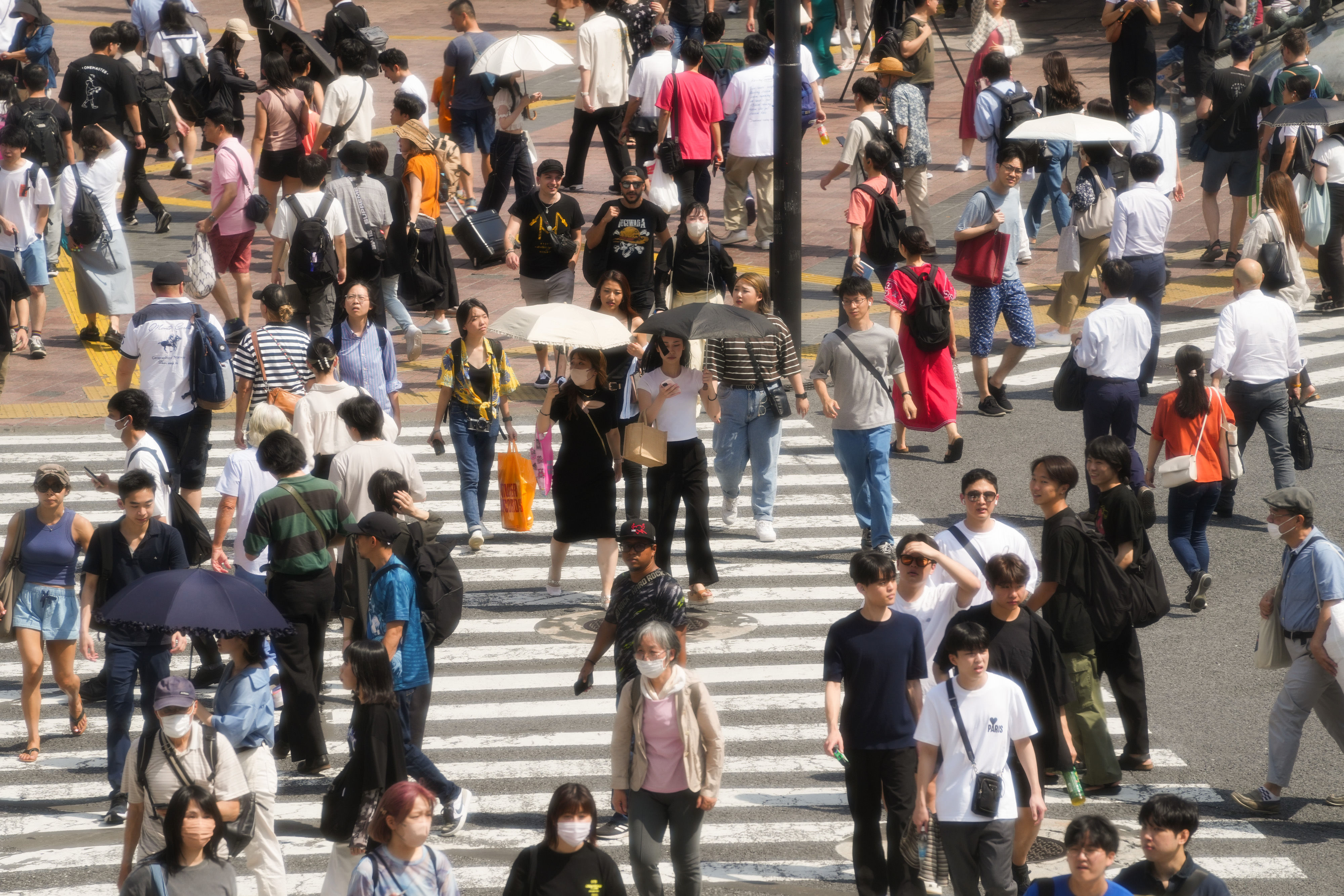 日本一男子“出租自己”意外走红