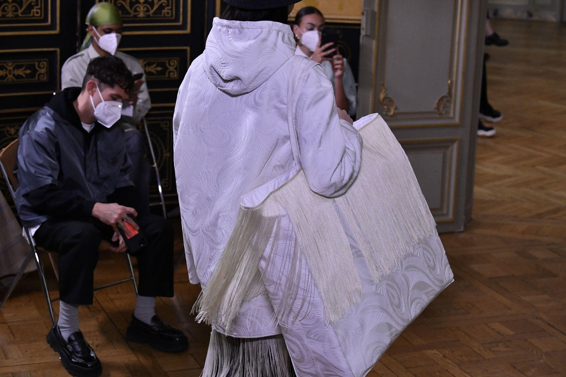 时装秀|巴黎时装周——Victoria Tomas品牌时装秀