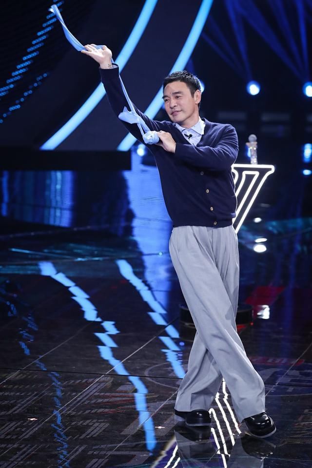  梦之声|光明优倍《中国梦之声·我们的歌》第二季今晚开播：李健见谭咏麟紧张到流汗