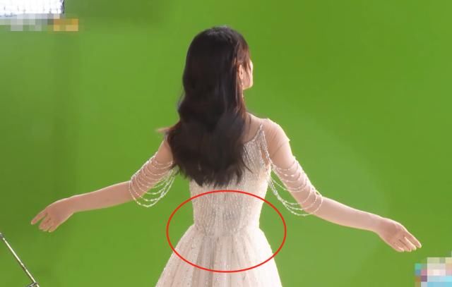  特效|赵丽颖《中餐厅》宣传花絮，离开了瘦身特效，这身材我没看错吧？