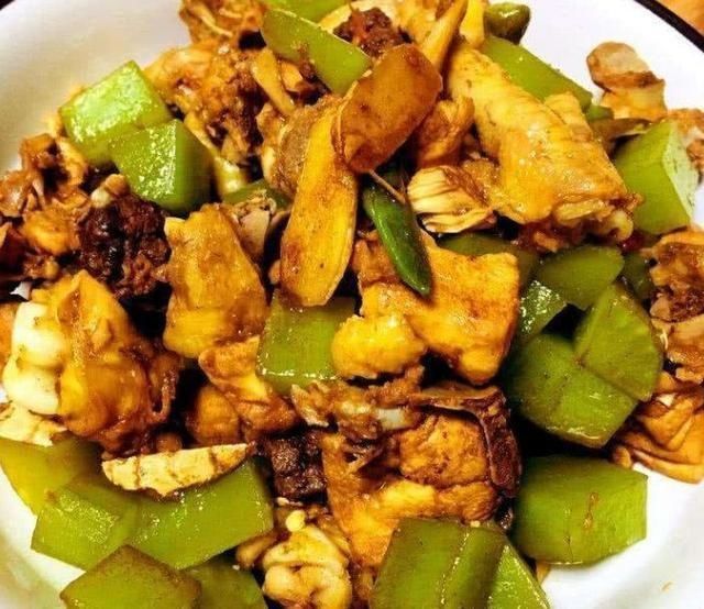 泡椒|精选美食干煸鱿鱼须、莴笋焖鸡、泡椒带鱼、红烧香菇排骨