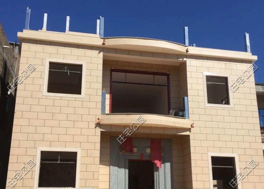 小伙|晒家丨广东这位95后小伙, 花75万为爷爷奶奶建房养老, 孝心太难得