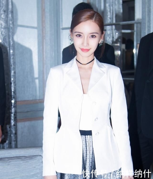 裤子|Baby带火了一种穿法叫“里面裤子,外面裙子”,高级感十足