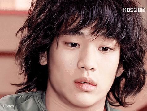 金秀贤|金秀贤 8 块腹肌手感怎么样?只有她知道