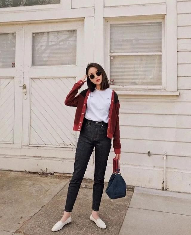 用它搭配上|初秋必备的“针织衫”，这样搭配起来，时髦气质到不行