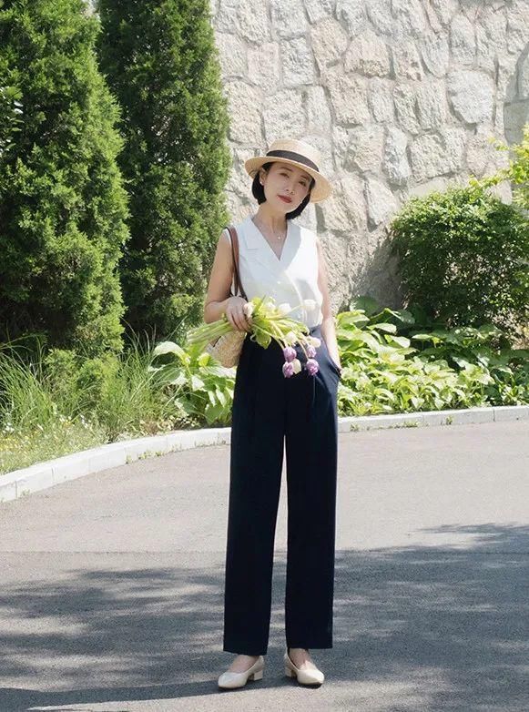 阔腿裤搭配|阔腿裤尽量别配T恤，真正有见识的女人，在穿这些高质感上衣