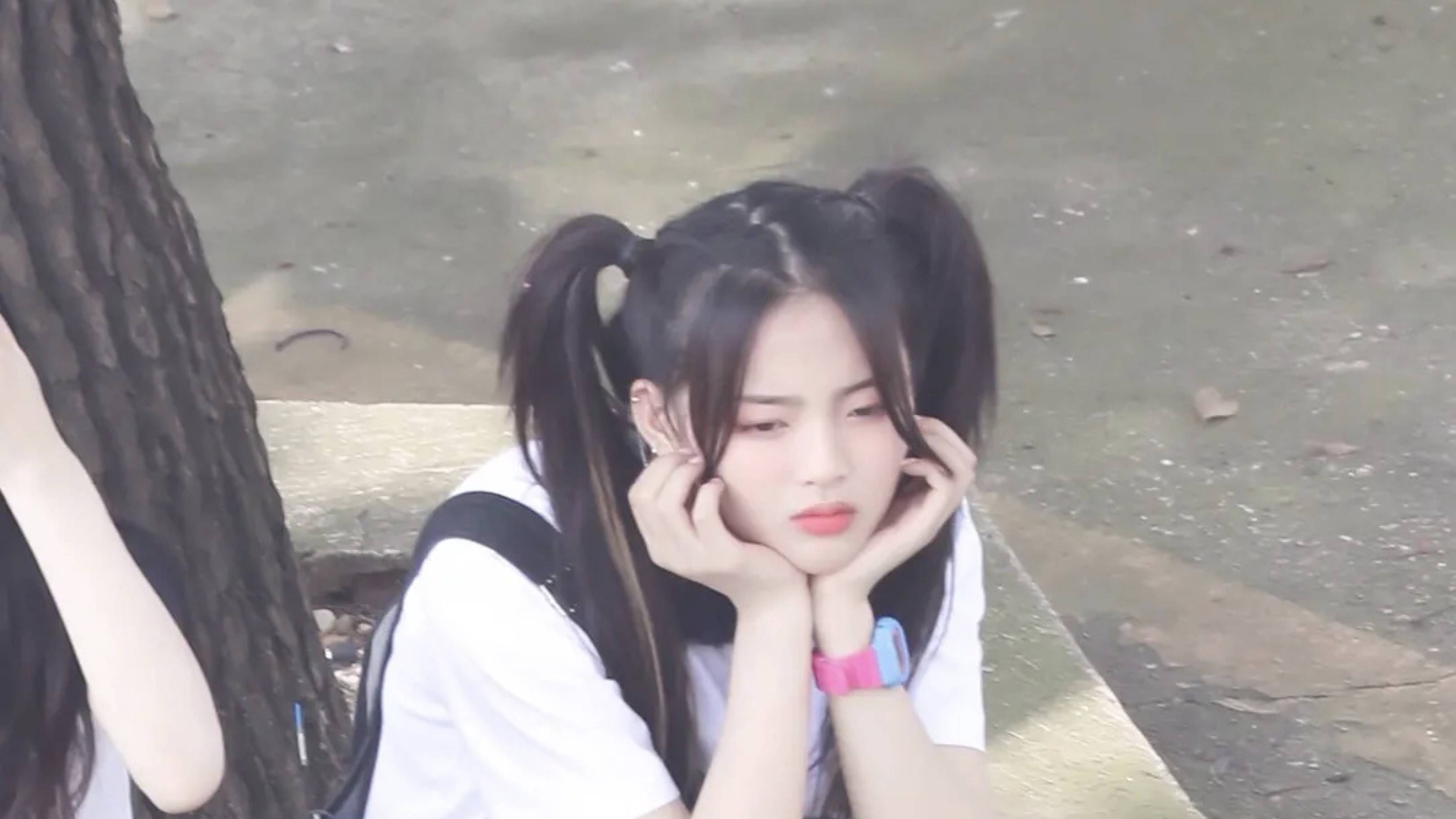  综艺节目|《中餐厅4》录制：杨超越疲惫，赵丽颖腰伤复发，网友直呼太心疼