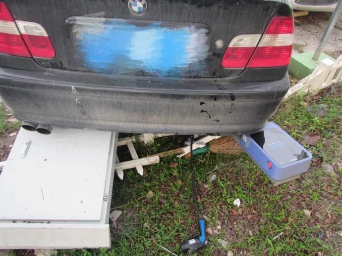  宝马车|宝马车被撞了，车主却被警察抓了，怎么回事？