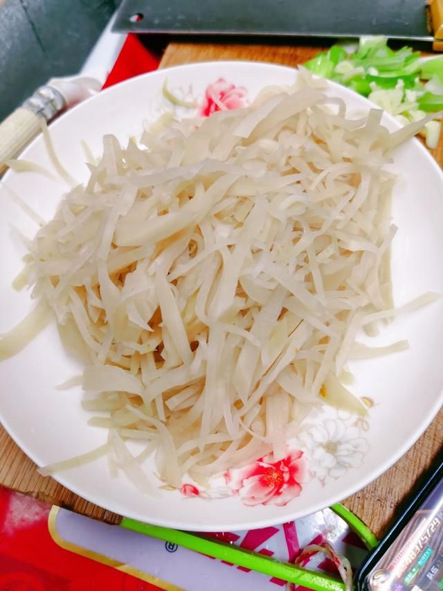  通便|7月遇到此菜我从不手软，一买就是3斤，消食通便，别提多好吃了