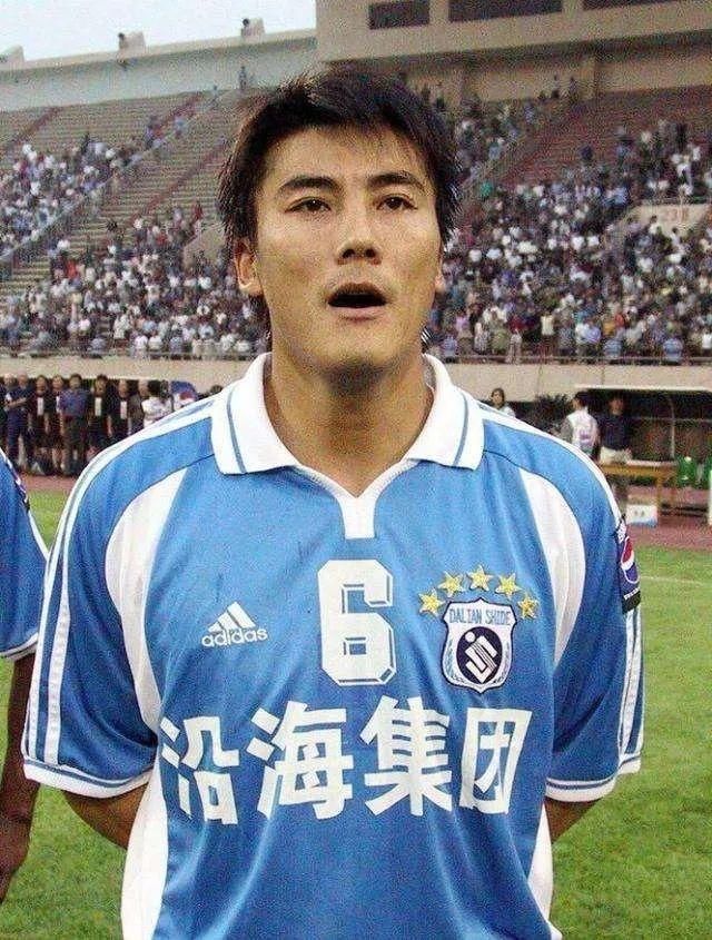  球衣|盘点大连足球历代球衣！哪一款是你的最爱？