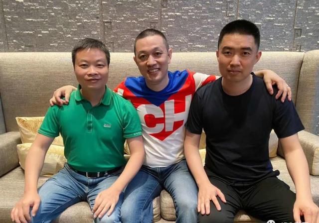  小鹏|造车新势力华尔街相遇：小鹏处境最难 急需爆款车型