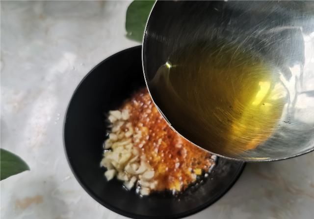  开胃|夏天吃大虾，这个做法简单又开胃，比白灼的受欢迎，吃了还想吃