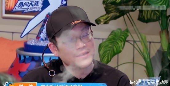 脏话|张艺兴爱显摆,对王一博上课还飚脏话,在钟汉良面前当老师教演戏