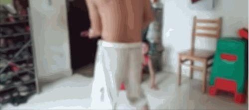 西安商报|网曝：男子把3名女孩打到跪地求饶 哭声撕心裂肺