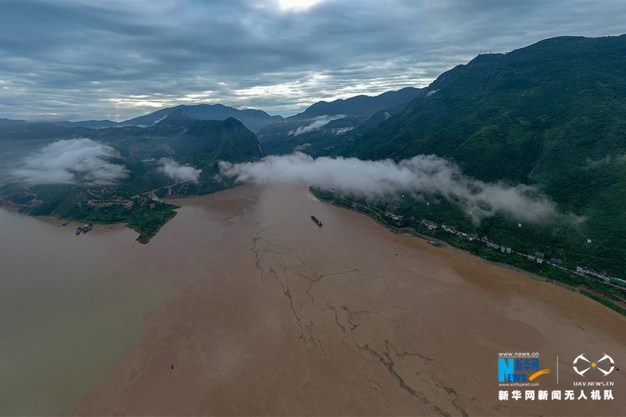 长江|巫峡迎来“长江2号洪水”